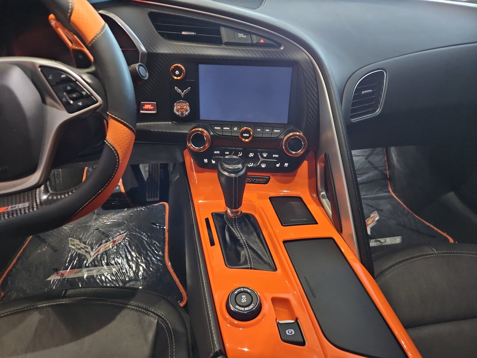 Used 2019 Chevrolet Corvette Z06 RWD image 11