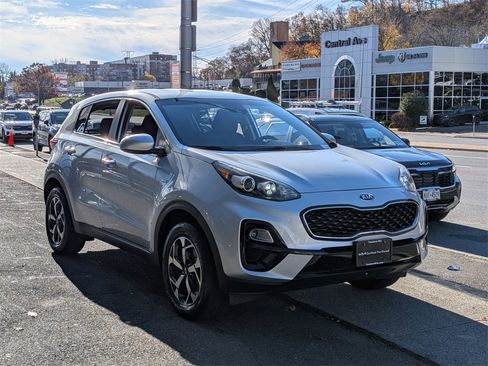 Used 2020 Kia Sportage LX image 4