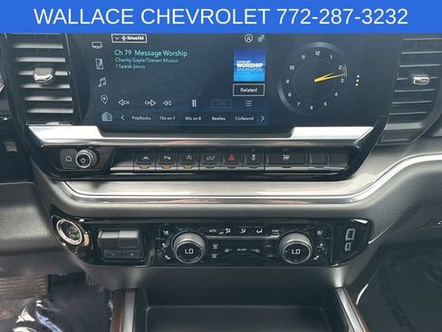 Used 2024 Chevrolet Silverado 1500 High Country AWD/4WD image 19