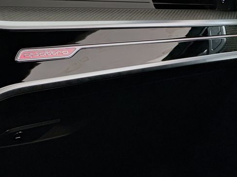 Used 2022 Audi S7 Prestige w/ Prestige Package image 16