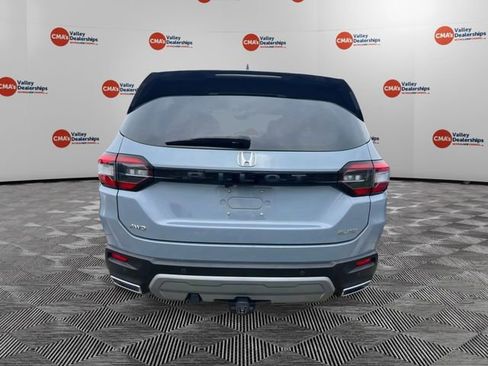 Used 2023 Honda Pilot Elite image 3