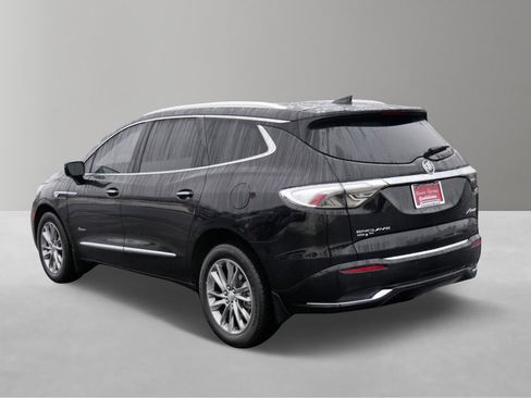 Used 2024 Buick Enclave Avenir w/ Avenir Technology Package image 3