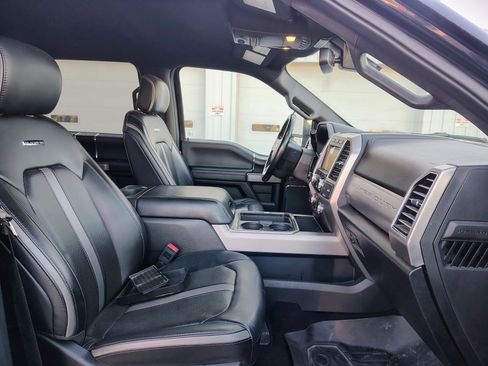 Used 2019 Ford F350 Platinum w/ FX4 Off-Road Package image 15
