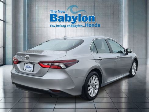 Used 2023 Toyota Camry LE image 4