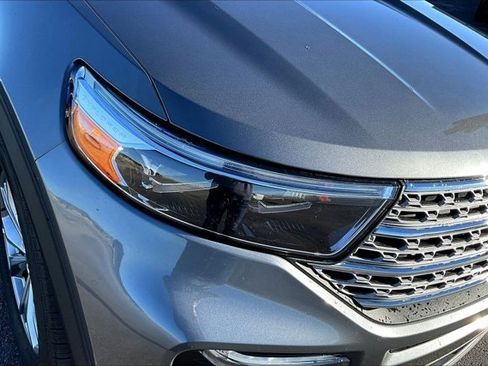 Used 2023 Ford Explorer Limited image 31