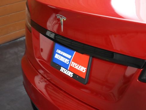 Used 2022 Tesla Model S AWD image 14