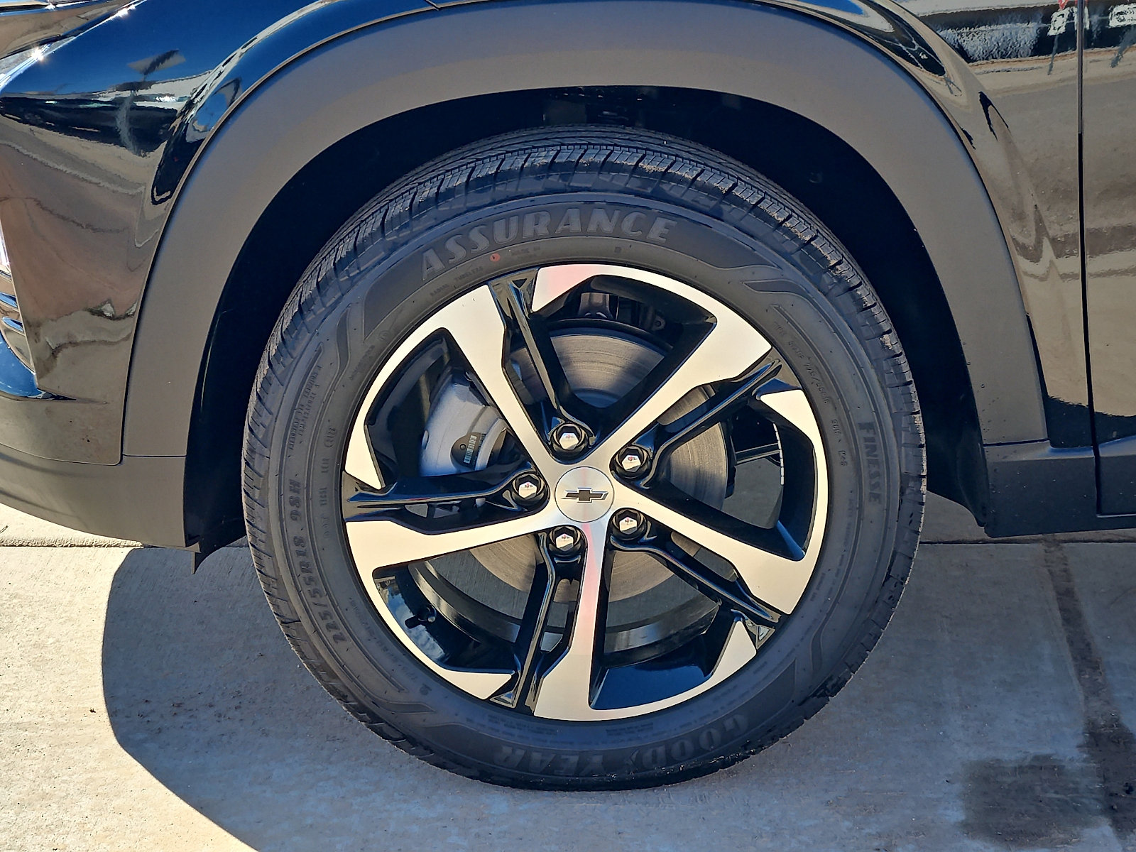 New 2026 Chevrolet Trax RS w/ Driver Confidence Package FWD image 9