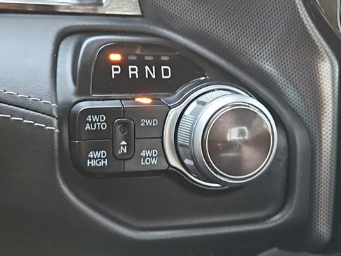 Used 2022 RAM 1500 Limited AWD/4WD image 12