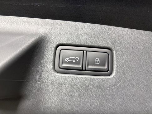 Used 2025 Hyundai Santa Fe SEL image 23