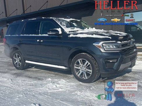 Used 2024 Ford Expedition XLT image 1