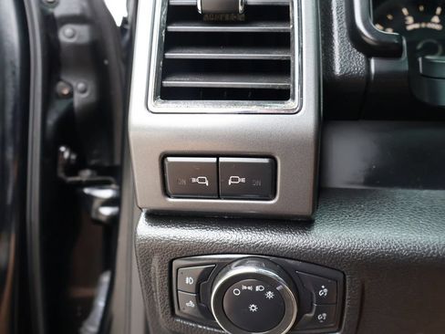 Used 2018 Ford F150 XLT w/ Equipment Group 302A Luxury AWD/4WD image 37