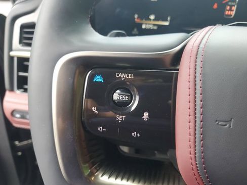 Used 2025 INFINITI QX80 Autograph AWD/4WD image 19