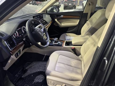 Used 2023 Audi Q5 2.0T Premium Plus w/ Premium Plus Package image 6
