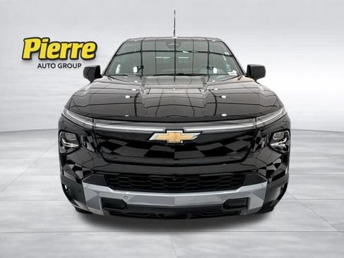 Used 2026 Chevrolet Silverado EV LT AWD/4WD image 8