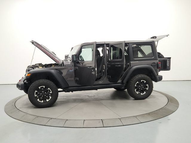 Used 2025 Jeep Wrangler Unlimited Rubicon AWD/4WD image 13