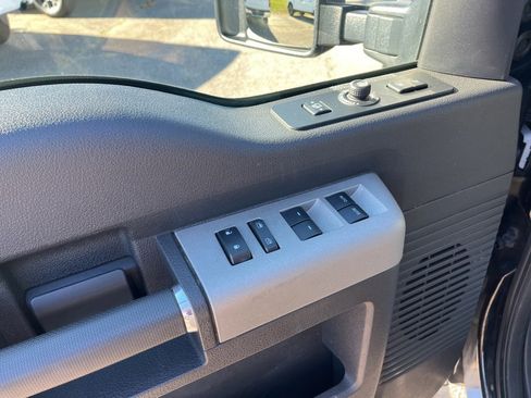 Used 2015 Ford F350 Lariat w/ Lariat Ultimate Package image 23