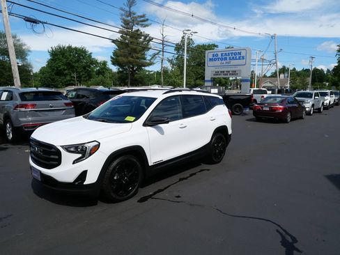 Used 2020 GMC Terrain SLT w/ Preferred Package FWD image 1