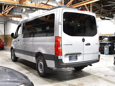 Used 2021 Mercedes-Benz Sprinter 2500 image 12
