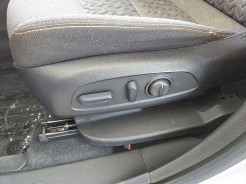 Used 2022 Chevrolet Equinox LT AWD/4WD image 40