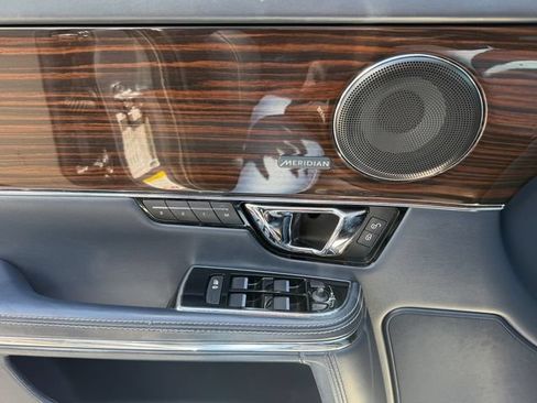 Used 2014 Jaguar XJ L Supercharged RWD image 29