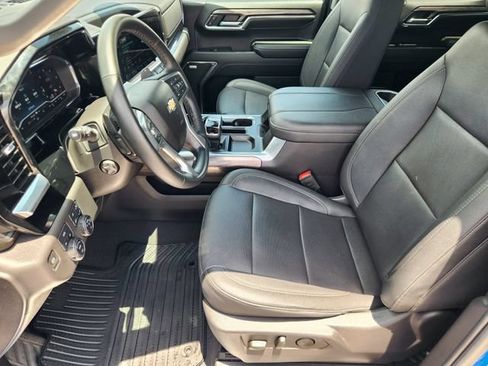 Used 2024 Chevrolet Silverado 1500 LTZ AWD/4WD image 13