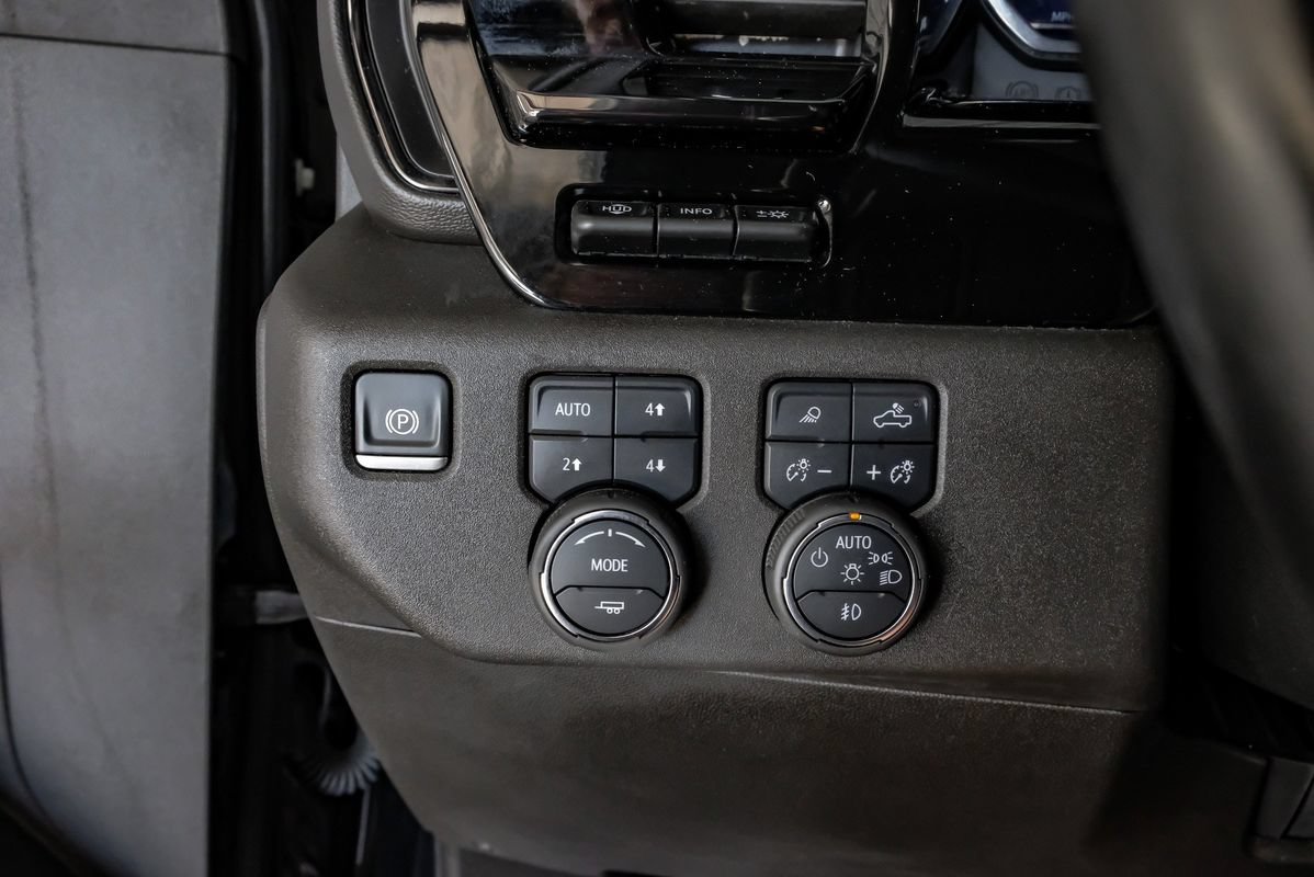 Used 2025 Chevrolet Silverado 2500 ZR2 w/ Technology Package AWD/4WD image 21