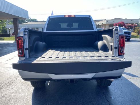 Used 2026 RAM 2500 Big Horn AWD/4WD image 7