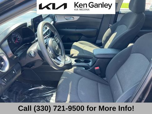 Used 2022 Kia Forte LXS FWD image 41