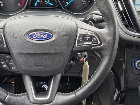 Certified 2018 Ford Escape SE w/ SE Sport Appearance Package AWD/4WD image 18