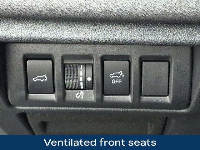 Used 2023 Subaru Outback Touring XT AWD/4WD image 9