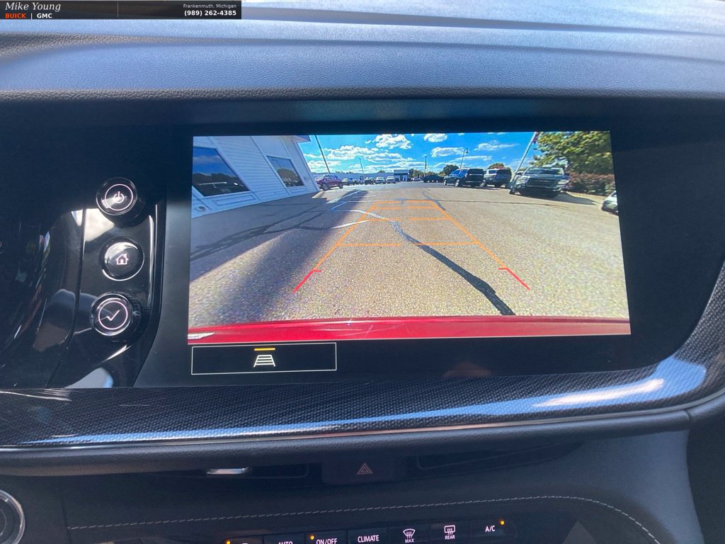 Used 2023 Buick Envision Preferred FWD image 27