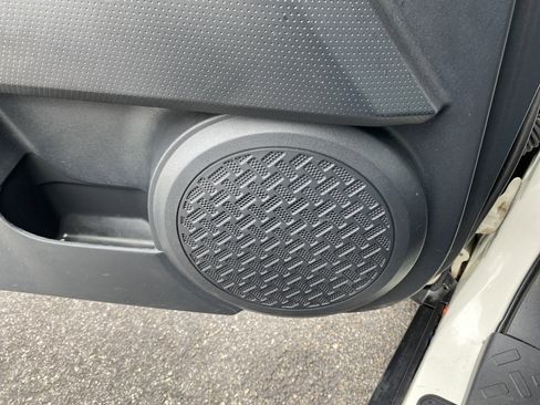 Used 2012 Toyota FJ Cruiser 4WD w/ Convenience Pkg image 28