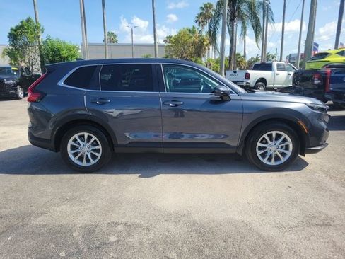 Used 2025 Honda CR-V EX image 8