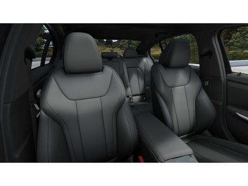 New 2026 BMW 330i xDrive Sedan w/ M Sport Package image 11