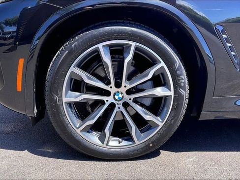Used 2022 BMW X3 sDrive30i w/ M Sport Package 2 RWD image 9