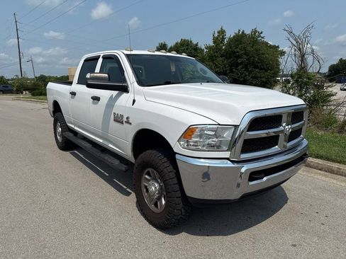 Used 2016 RAM 2500 Tradesman w/ Chrome Appearance Group AWD/4WD image 2