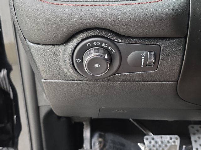 Used 2023 Dodge Durango GT AWD/4WD image 26