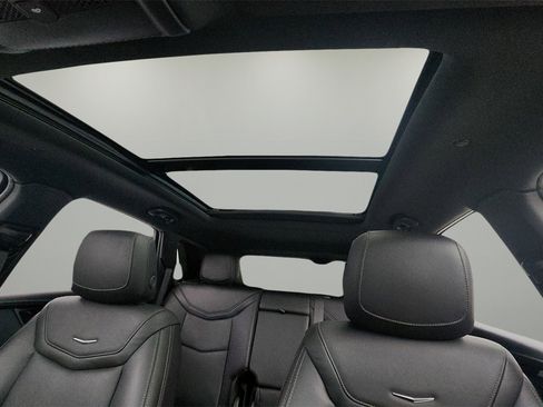 Used 2025 Cadillac XT5 Premium Luxury image 22