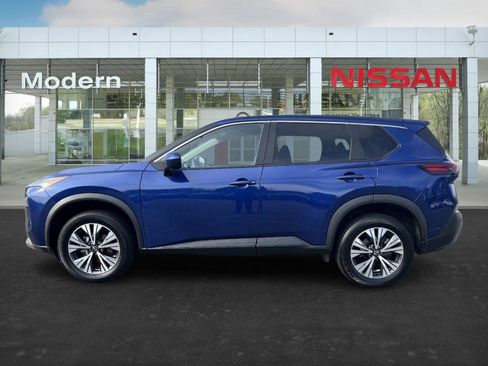 Certified 2023 Nissan Rogue SV image 2