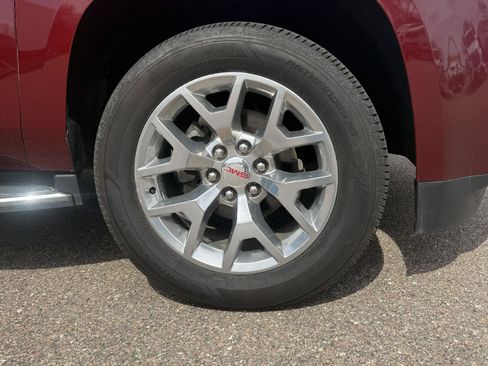 Used 2018 GMC Yukon SLT w/ Open Road Package image 5