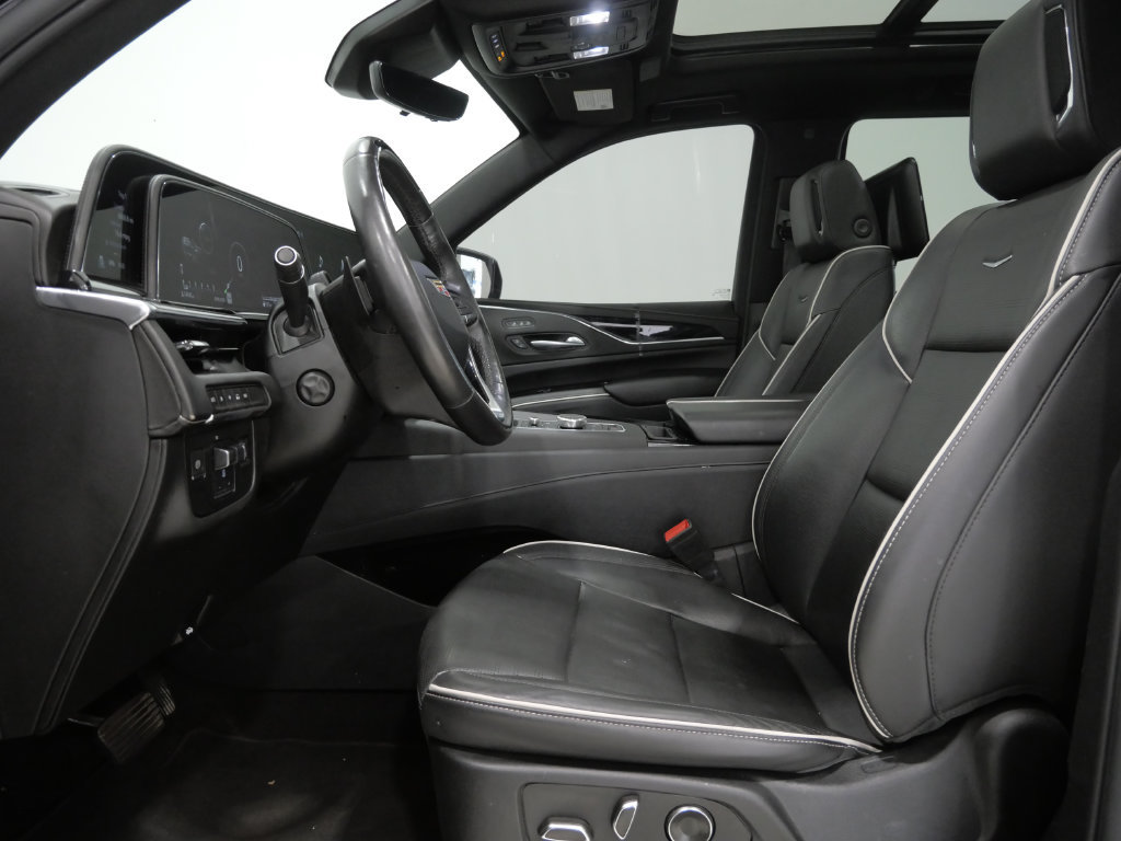 Used 2023 Cadillac Escalade Sport AWD/4WD image 11