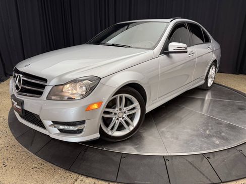 Used 2014 Mercedes-Benz C 300 4MATIC Sedan image 3