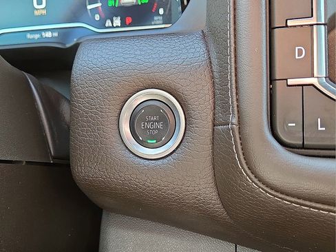 Used 2024 GMC Yukon Denali image 33