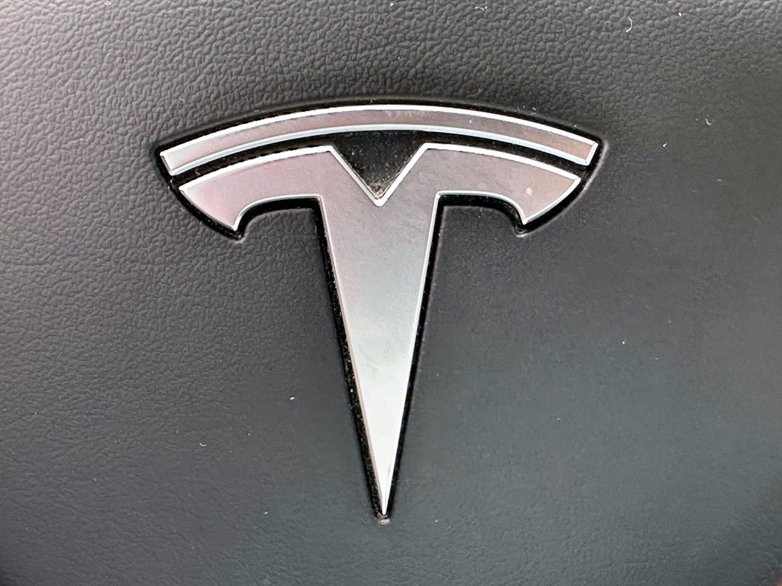 Used 2024 Tesla Model Y Long Range AWD/4WD image 22