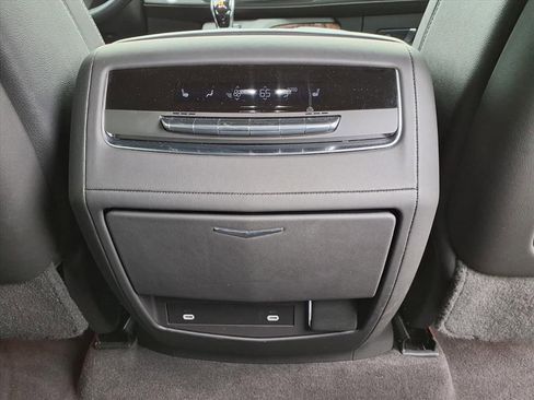 Used 2024 Cadillac Escalade ESV Luxury RWD image 15