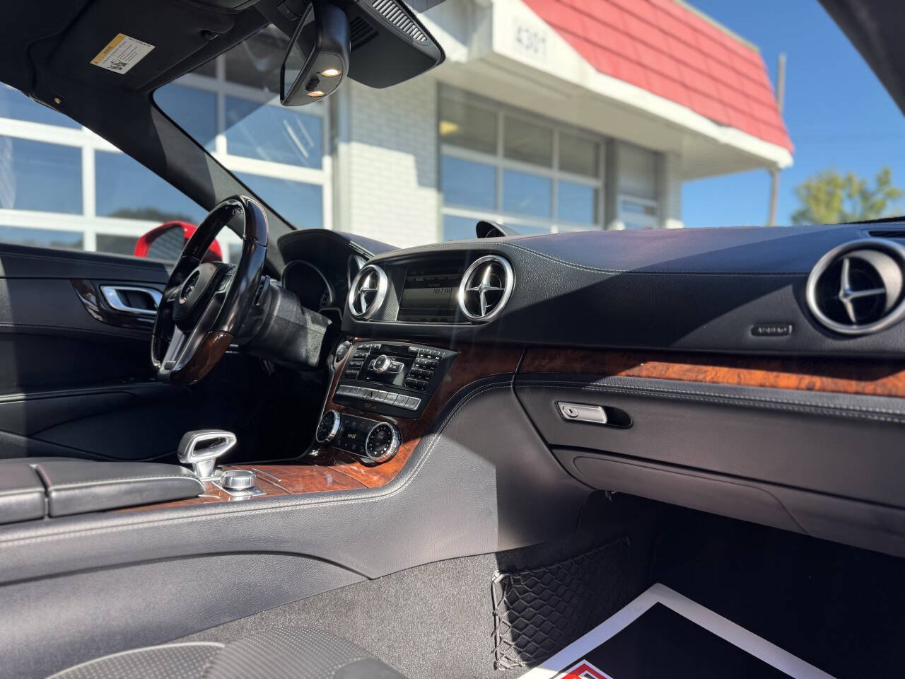 Used 2016 Mercedes-Benz SL 63 AMG image 44