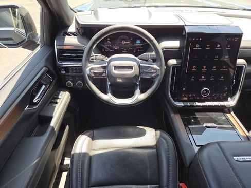 Certified 2025 GMC Yukon Denali AWD/4WD image 33