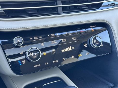 Used 2023 INFINITI QX60 Luxe w/ Cargo Package image 13