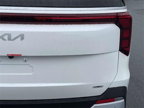 New 2026 Kia Carnival EX image 11