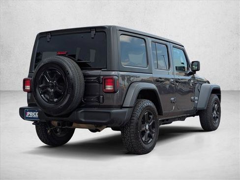 Used 2018 Jeep Wrangler Unlimited Sport S AWD/4WD image 5